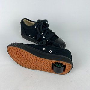 Heelys Fray 7508 Kids Skate Shoes Wheeled Lace Up Black Sneaker size Youth 2